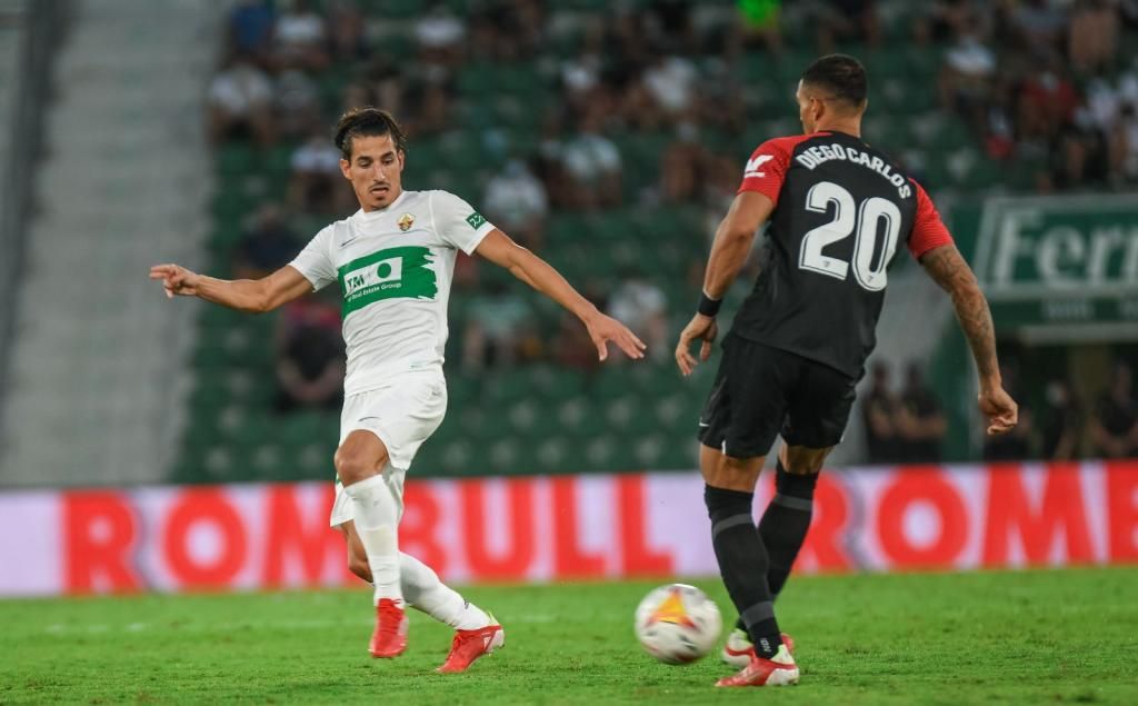 Elche-Sevilla FC (1-1): El desatino propicia un empate que sabe a poco