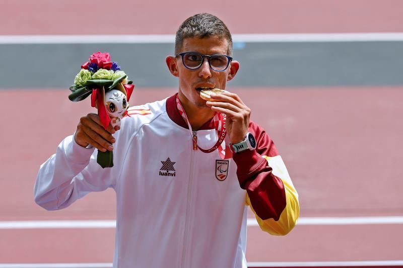 Yassine Ouhdadi corre hacía el oro en 5.000 metros