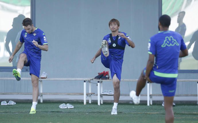 El exbético Inui regresa al Cerezo Osaka japonés tras una década en Europa