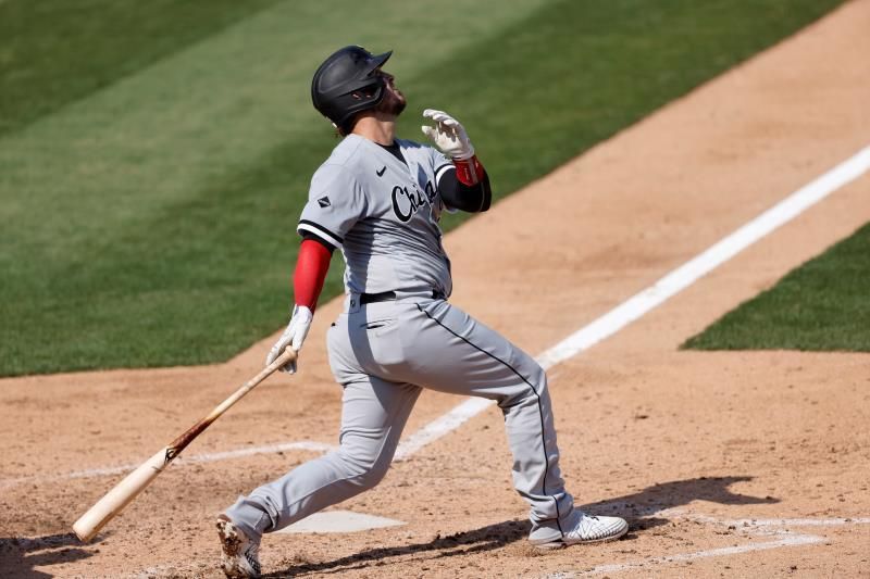 4-2. Grandal y Abreu pegaron sendos jonrones contra los Piratas