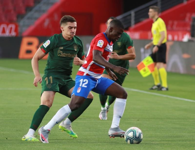 El nigeriano Ramon Azeez y Álvaro Bravo rescinden con el Granada