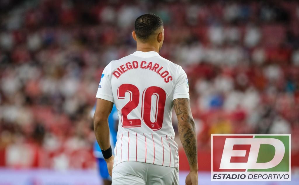 Diego Carlos, sobre Koundé: "Está ya con la cabeza en el Sevilla"