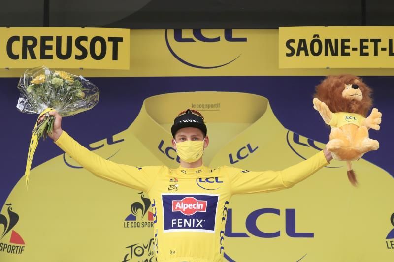 Van der Poel renueva con el Alpecin Fenix, su equipo de siempre, hasta 2025