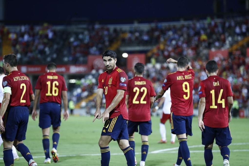 4-0. España encuentra la contundencia en Badajoz