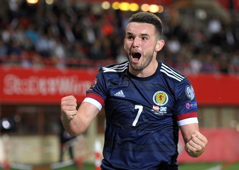 0-1. Escocia mantiene vivo su sueño mundialista