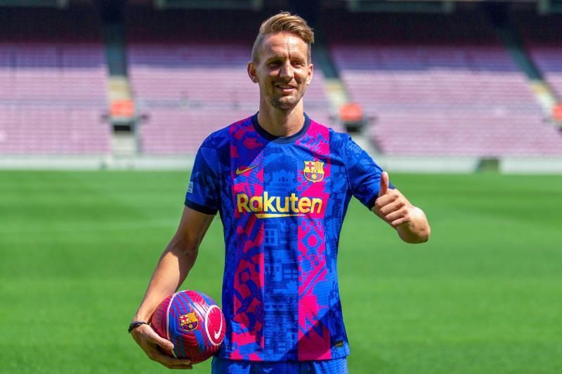 Luuk de Jong, cedido por el Sevilla en el Barcelona, apunta a titular ante el Bayern