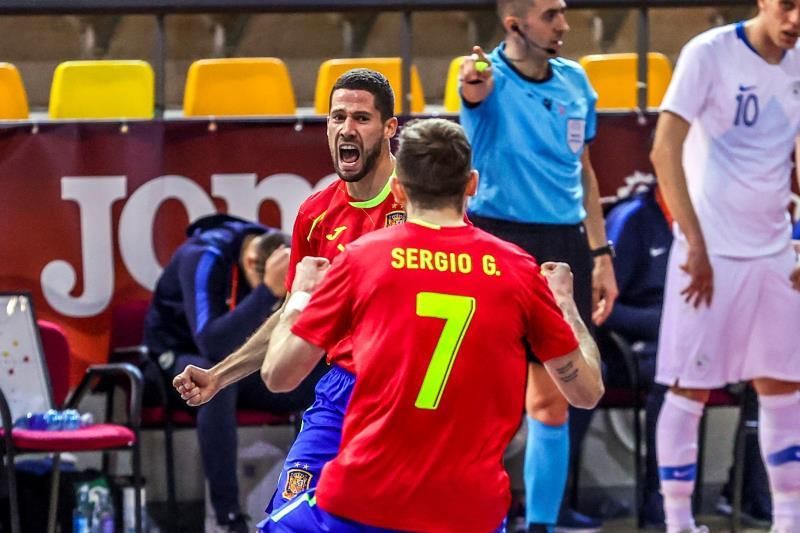 0-4. España vence con solvencia en su debut a Paraguay