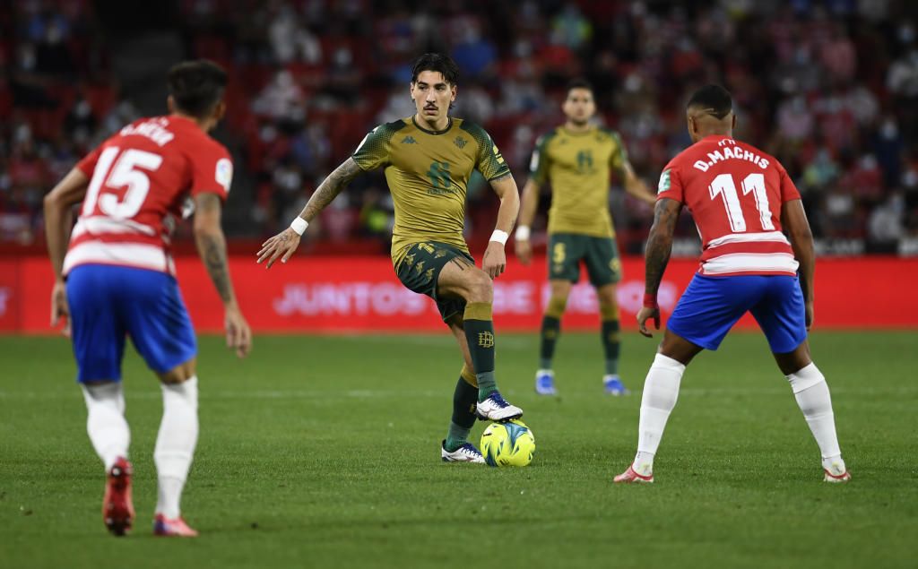 Bellerín sueña con "ganar un título" con el Betis, tiene muy estudiado al Celtic y celebra su debut