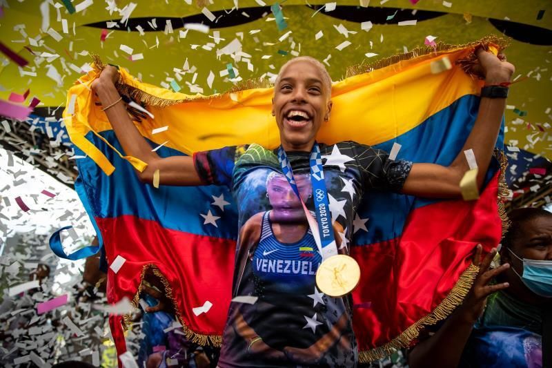 Yulimar Rojas celebra en Caracas su oro y plusmarca olímpica