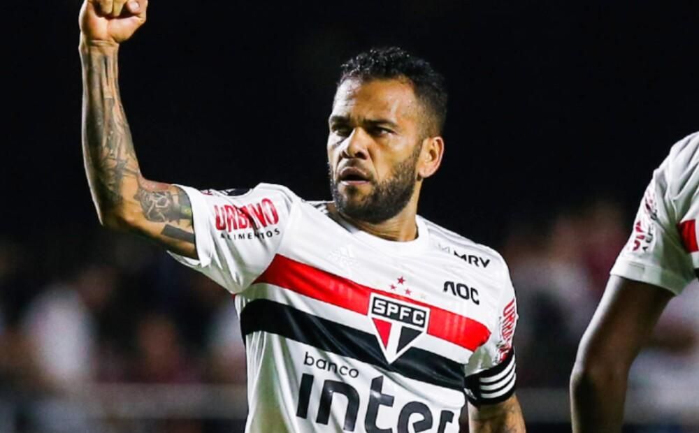 Dani Alves ya ha elegido destino