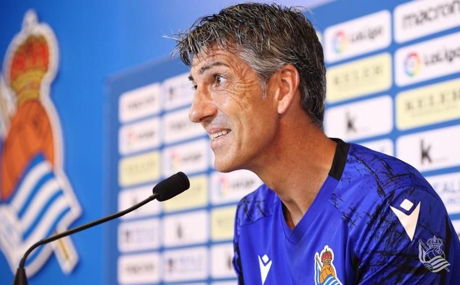 Alguacil: "El Sevilla FC es diferente, pero parecido al PSV por potencial"