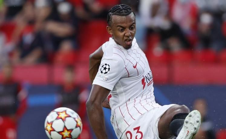 Lopetegui, sobre la titularidad de Lamela y el estado de Koundé: "Viajará y veremos mañana"