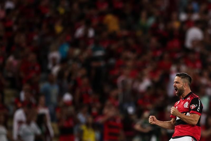 Sin Arrascaeta y Filipe Luís, Flamengo empieza la pelea por pase a la final