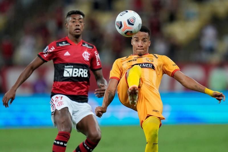 2-0. Bruno Henrique y Diego Alves hacen soñar al Flamengo con una nueva final