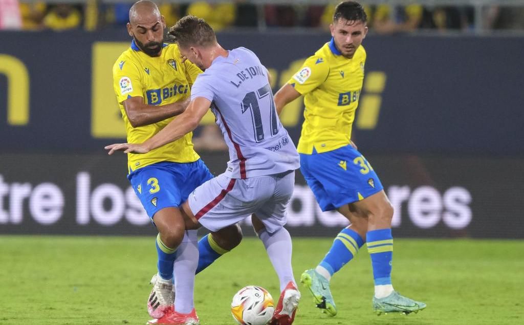 Cádiz CF 0-0 FC Barcelona: El muro amarillo expulsa a Koeman
