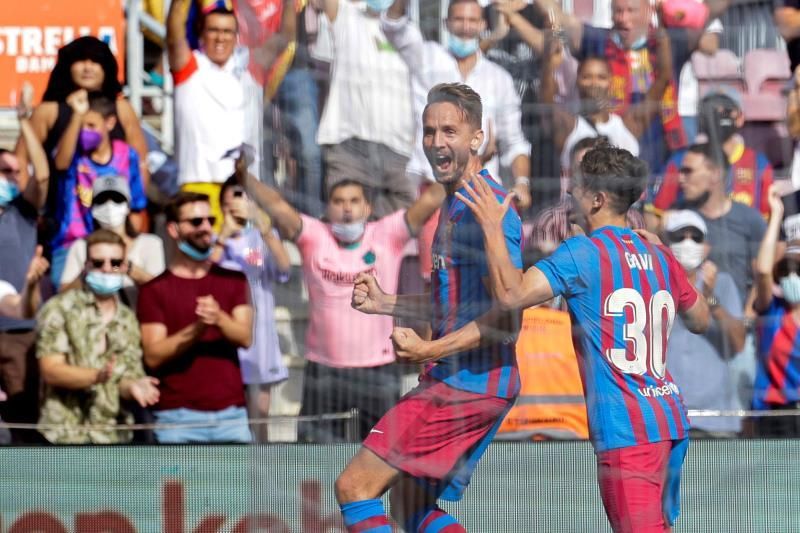 Por cuarta vez el Barça no consigue llenar el aforo permitido del Camp Nou