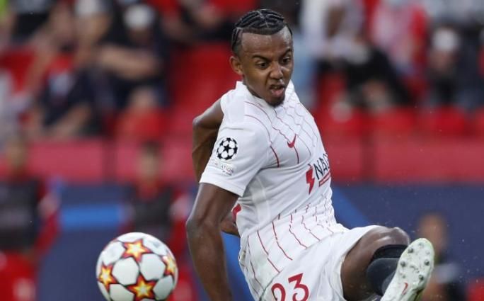 Koundé: "Estoy concentrado en el equipo; me necesita y yo lo necesito para rendir al máximo"