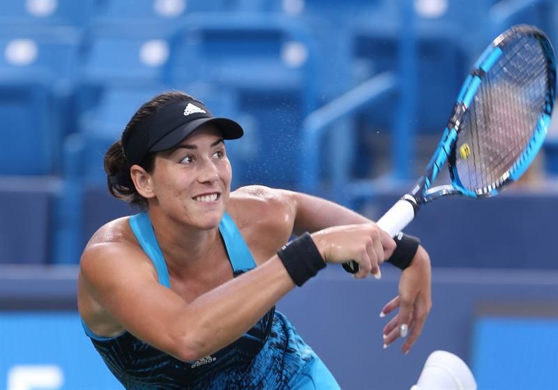 Muguruza y Jabeur superan la segunda ronda con triunfos ante Li y Su-Wei