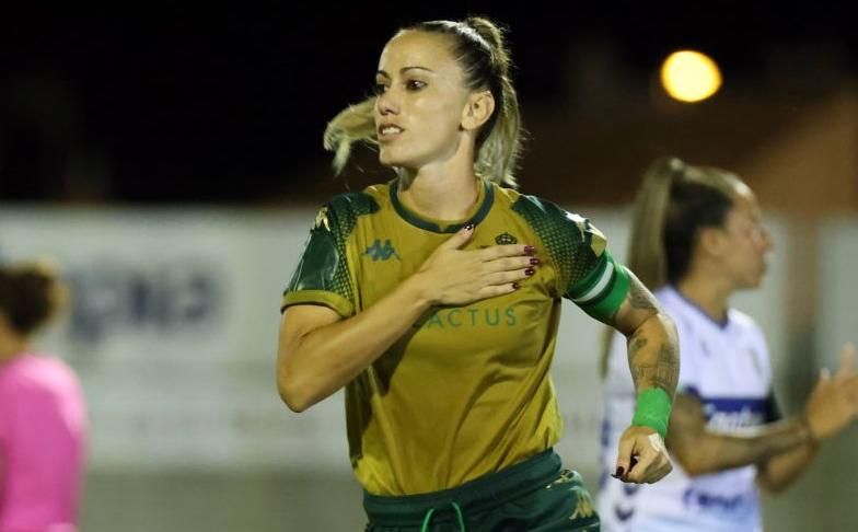 Real Betis Féminas 2-2 Granadilla: Ángela Sosa rescata un punto sobre la bocina