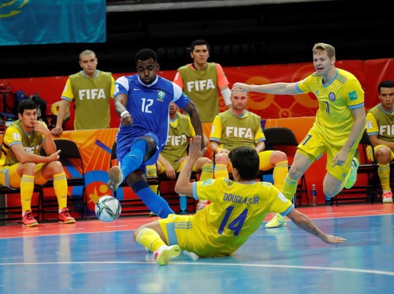 Brasil remonta a Kazajistán (4-2) y finaliza tercera el Mundial