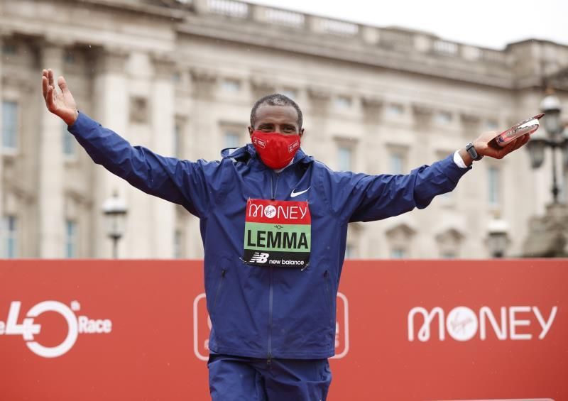 El etíope Lemma y la keniana Jepkosgei reinan en el maratón de Londres