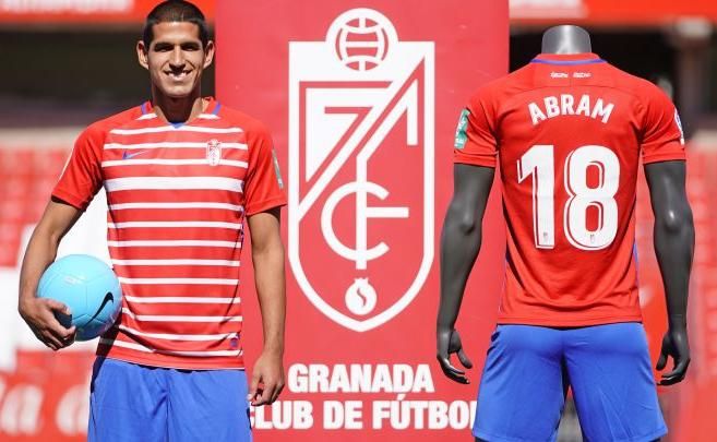 Abram pide "disfrutar de victoria" ante el Sevilla y "preparar bien" el futuro