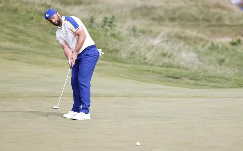 Jon Rahm exhibe en Madrid su número 1 mundial