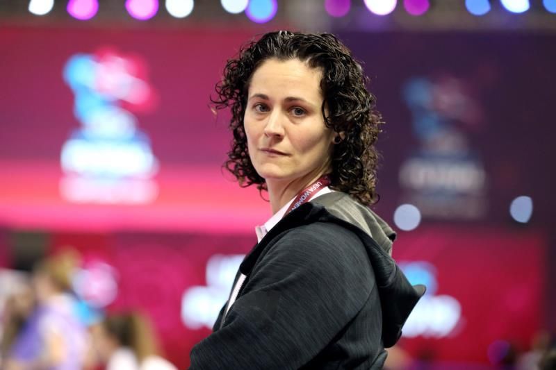 Claudia Pons convoca a quince jugadoras para el Preeuropeo