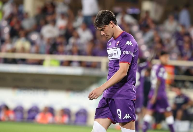 Vlahovic, la gran sensación de la Serie A, rechaza renovar con el Fiorentina