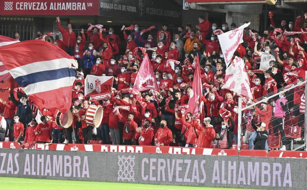 El Granada y el Ayuntamiento trabajan en un acuerdo de larga duración para el uso del Nuevo Los Cármenes