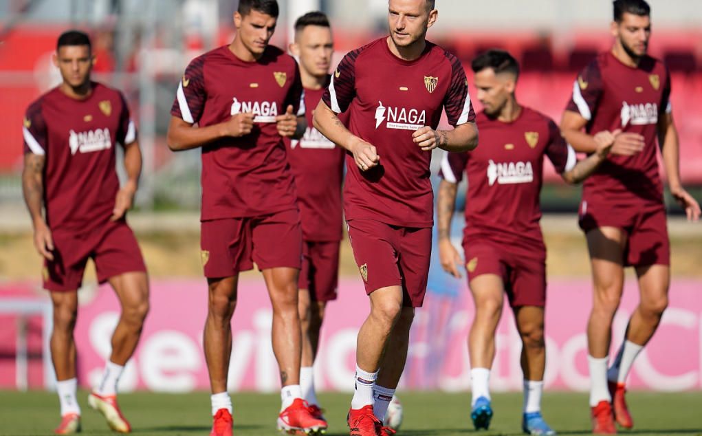 El Sevilla cierra la semana esperando a los internacionales
