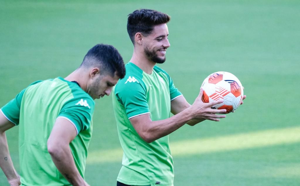 El Álex Moreno más cercano: feliz en Sevilla, su familia y con curiosidad por descubrir la Feria