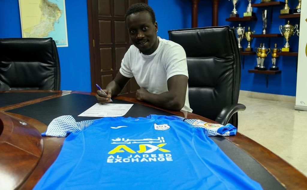 Un ex del Sevilla FC prueba suerte en Omán