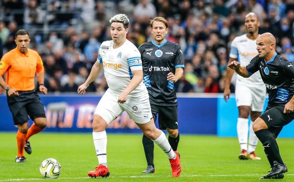 Nasri vuelve a vestirse del OM y hace arder las redes con su llamativo físico
