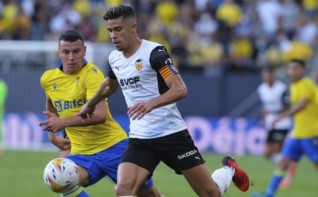 La fiesta en Madrid, la pelea de Osmajic... La plantilla del Cádiz rompe su silencio