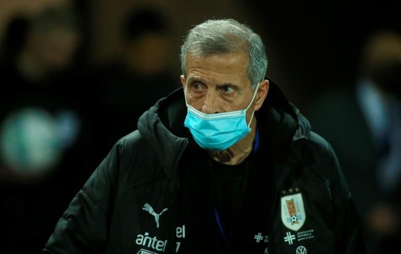 Analizan la continuidad de Tabárez al frente de la selección de Uruguay