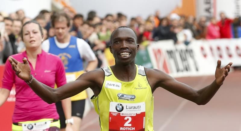 El keniano Elisha Rotich y la etíope Tigist Memuye ganan el maratón de París