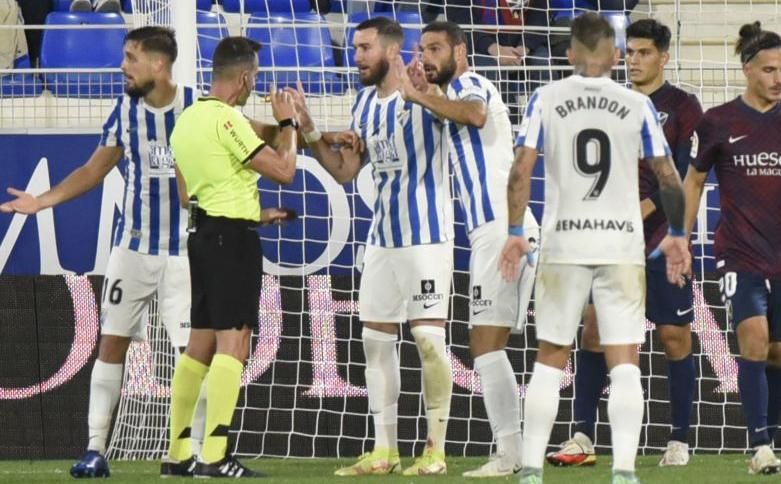 Huesca 0-0 Málaga: El VAR niega al Málaga su primer triunfo a domicilio