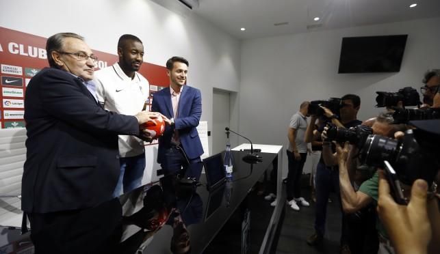 De refuerzo para Diego Martínez en el regreso a Primera a un calvario de más de dos años