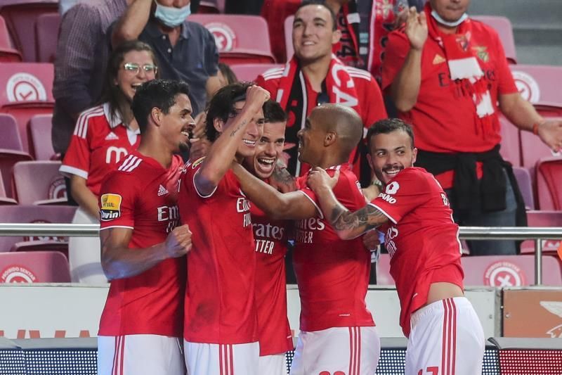 Vuelve la liga lusa, con Sporting y Oporto a la caza del Benfica