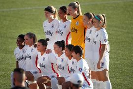 La liga de fútbol femenino de EE.UU. investigará por su cuenta los casos de abuso y acoso
