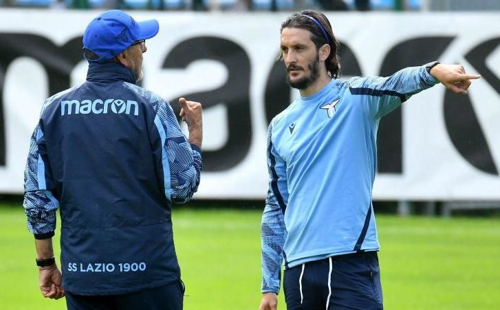 La difícil relación entre Luis Alberto y Sarri "un caso listo para estallar" en la Lazio