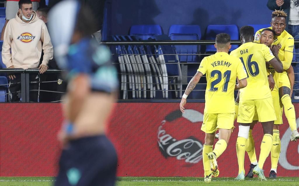 Villarreal-Cádiz CF (3-3): El triunfo de la redención 'Chocó' con Danjuma