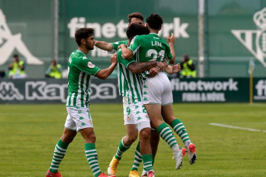 Betis Deportivo 2-0 UE Costa Brava: Lara hace sonreír al filial verdiblanco
