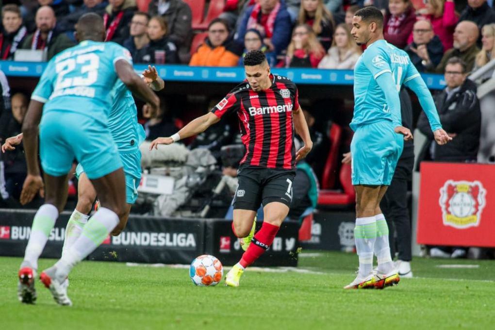 El Bayer Leverkusen, próximo rival europeo del Betis, se cae