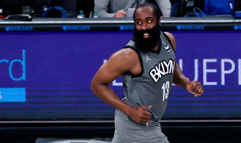 117-91. Harden logra su triple-doble número 59, empata a Bird y lidera el triunfo de Nets ante Pistons