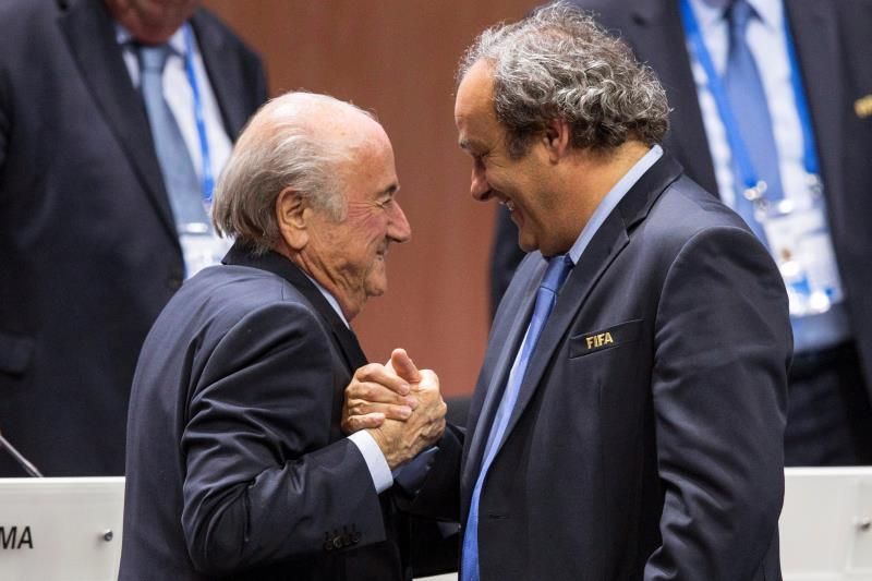 Blatter y Platini, acusados de fraude por la Fiscalía Suiza