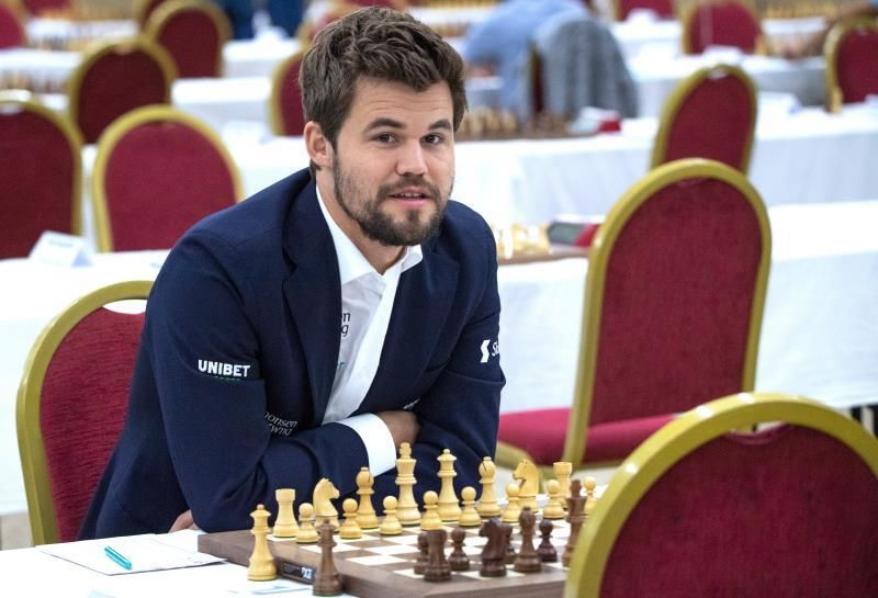 Carlsen prepara en Cádiz la defensa de la corona mundial de ajedrez contra Nepo