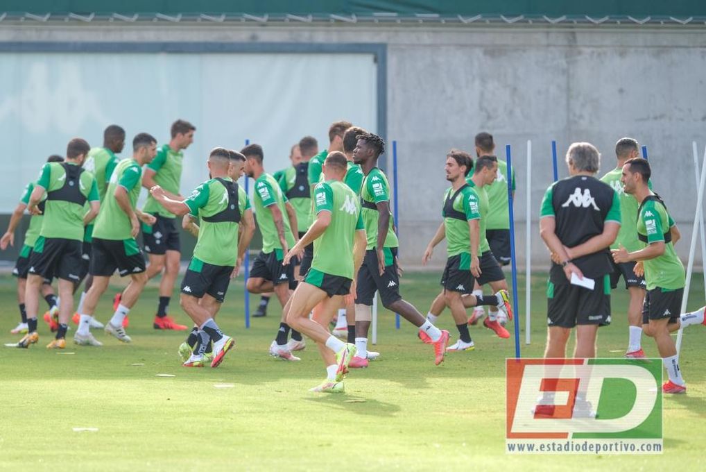 Dos buenas noticias para Pellegrini, en una semana con Bayer y Sevilla en el horizonte de un Betis herido