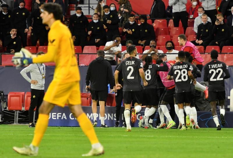 1-2. El Sevilla naufraga y da vida al Lille
